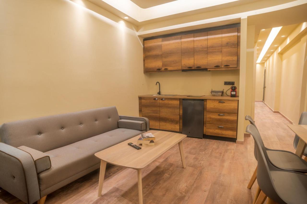 Seven Keys Luxury Suites 아킬레이온 외부 사진