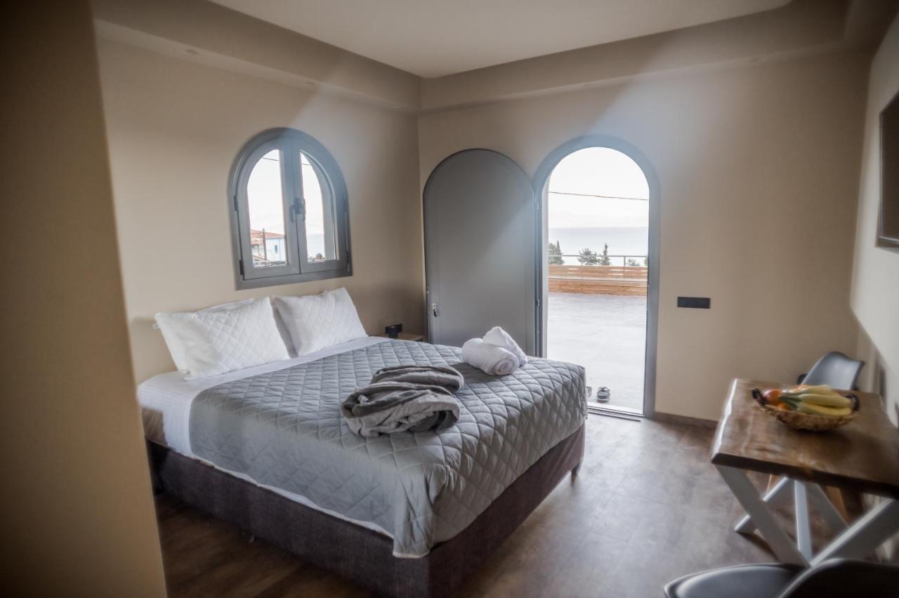 Seven Keys Luxury Suites 아킬레이온 외부 사진