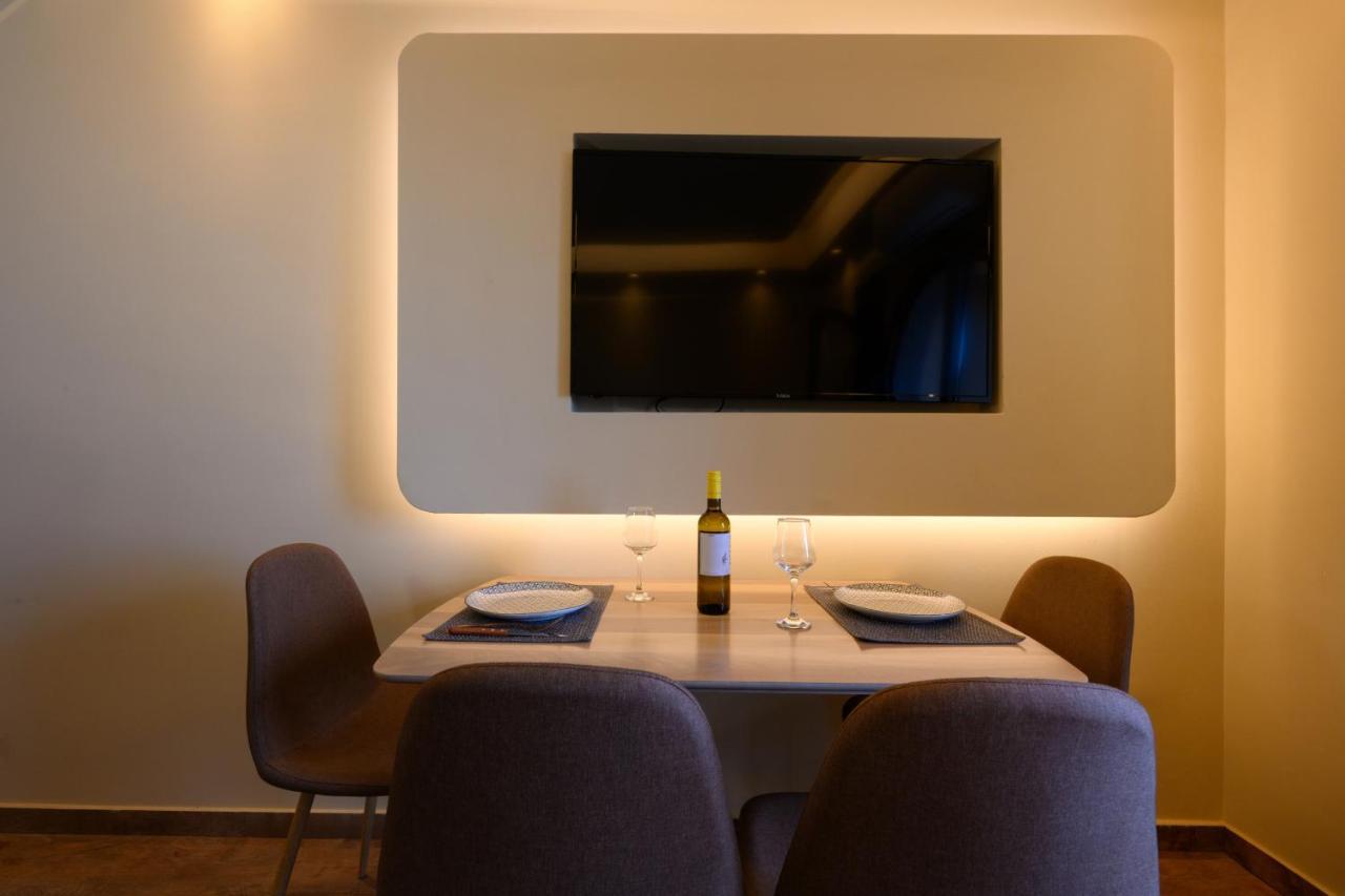 Seven Keys Luxury Suites 아킬레이온 외부 사진