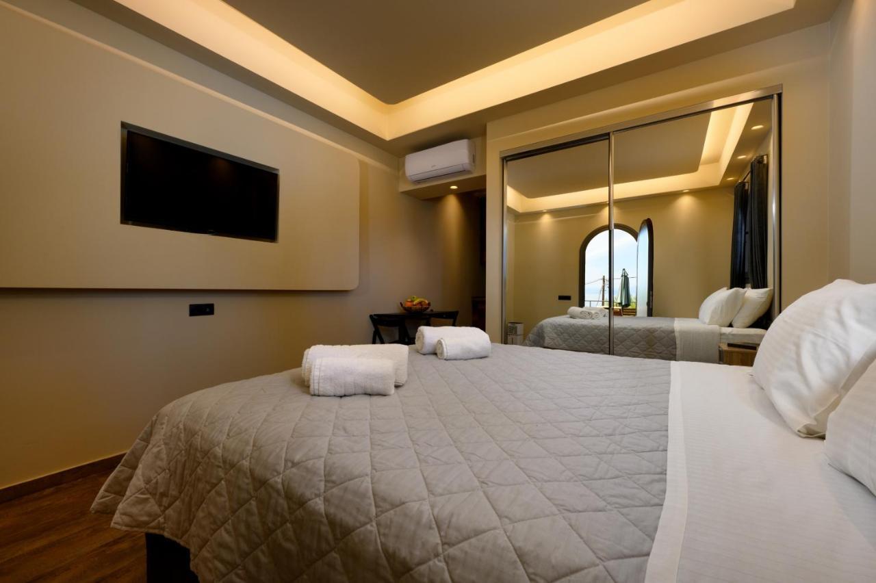 Seven Keys Luxury Suites 아킬레이온 외부 사진